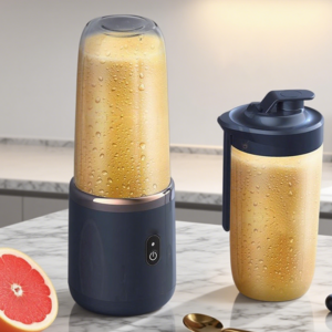 High Quality Portable 400ml Electric Mini Juicer USB Rechargeable Travel Blender with PC Blades Popular Fruit Juicer Bottles